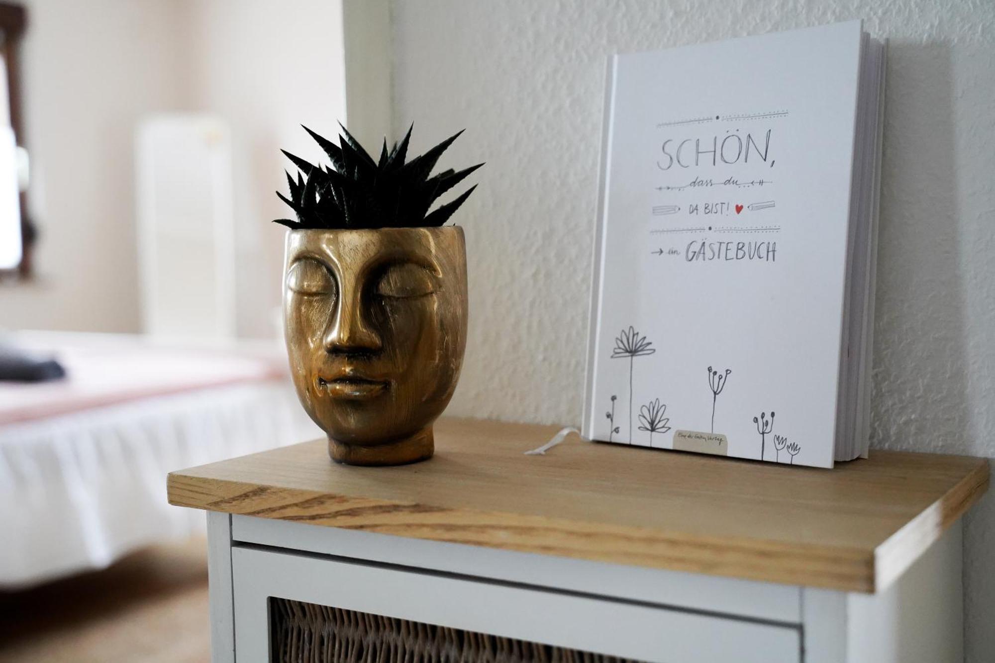 Happybnb Apartment Mit Sonniger Terrasse Lochgau 外观 照片