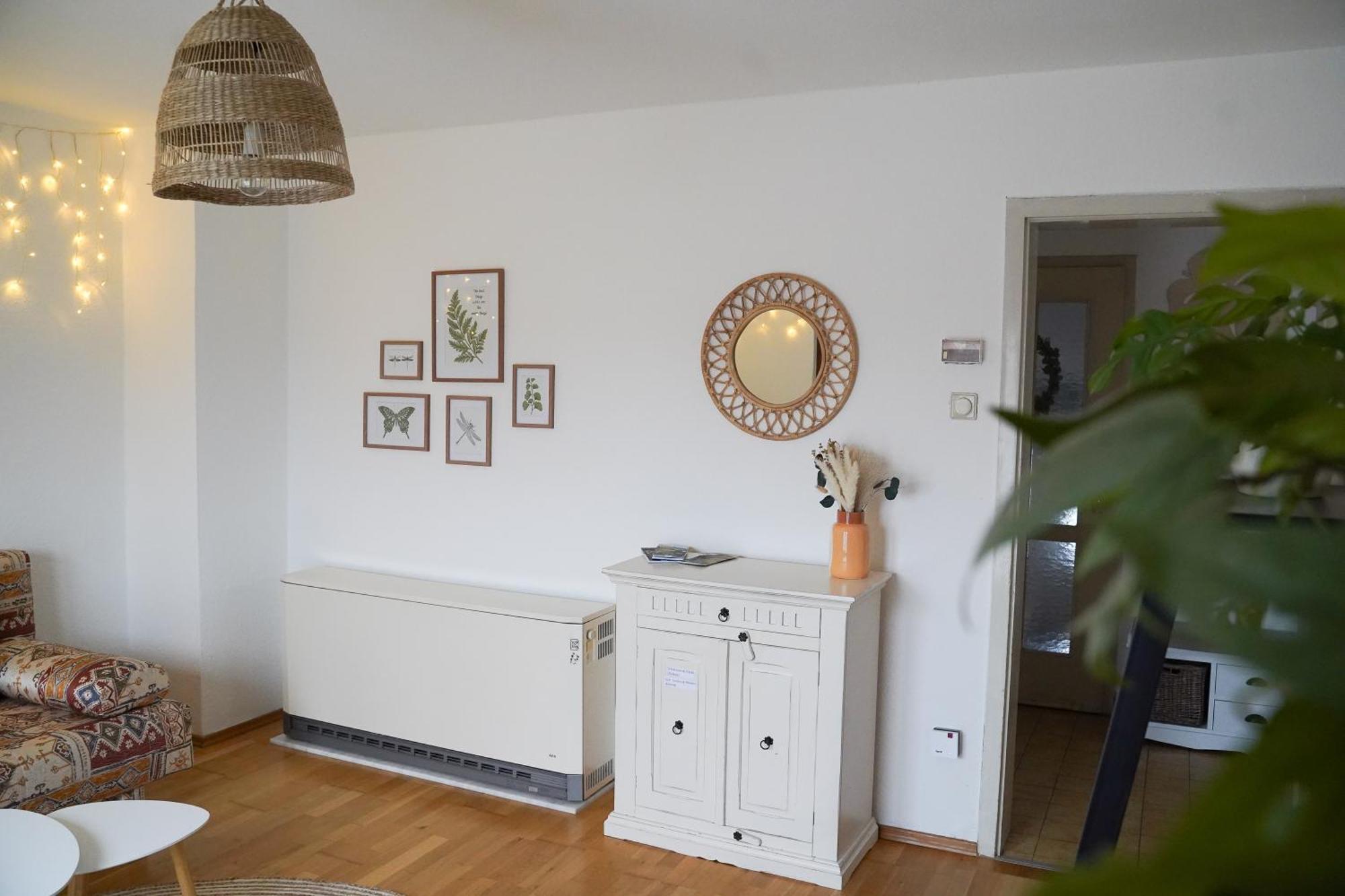 Happybnb Apartment Mit Sonniger Terrasse Lochgau 外观 照片