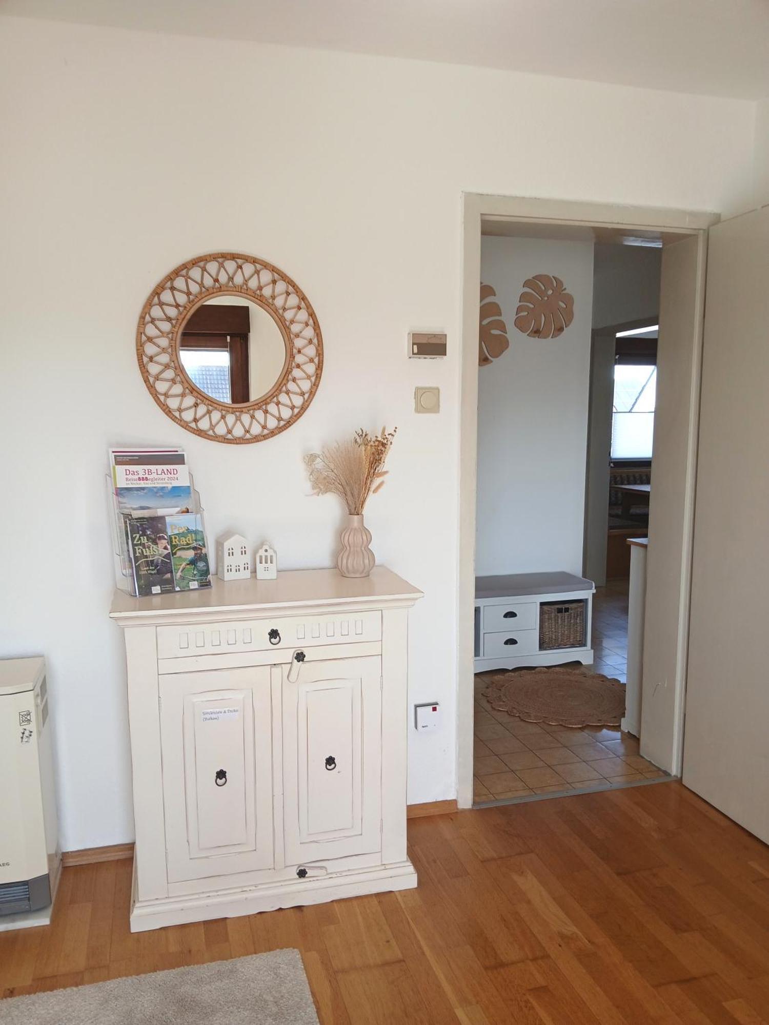 Happybnb Apartment Mit Sonniger Terrasse Lochgau 外观 照片