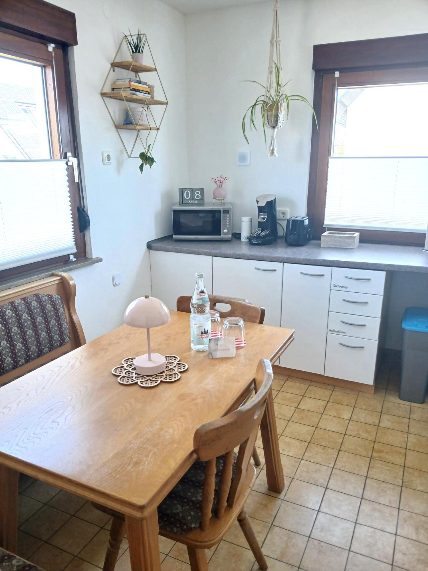 Happybnb Apartment Mit Sonniger Terrasse Lochgau 外观 照片