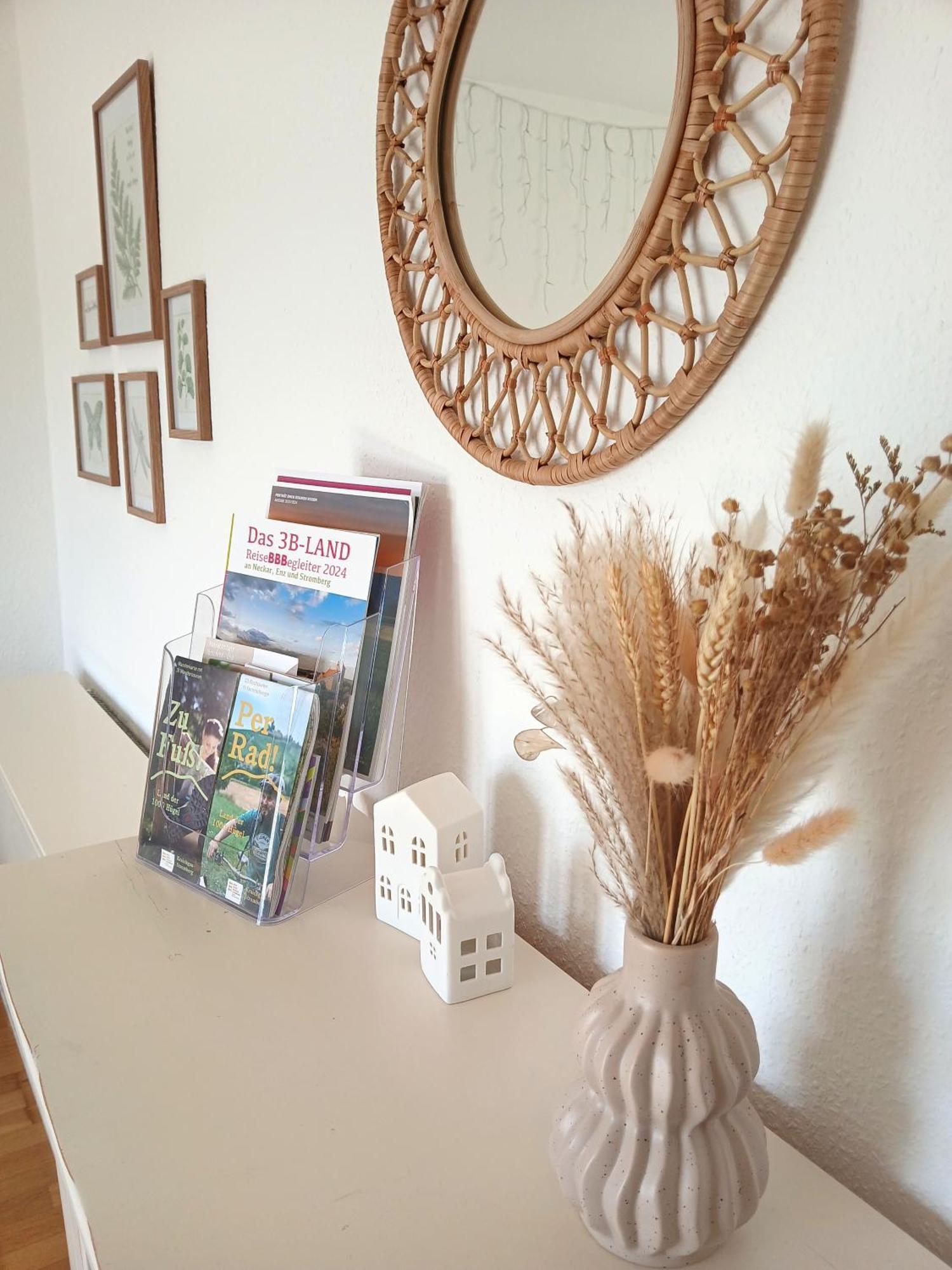 Happybnb Apartment Mit Sonniger Terrasse Lochgau 外观 照片