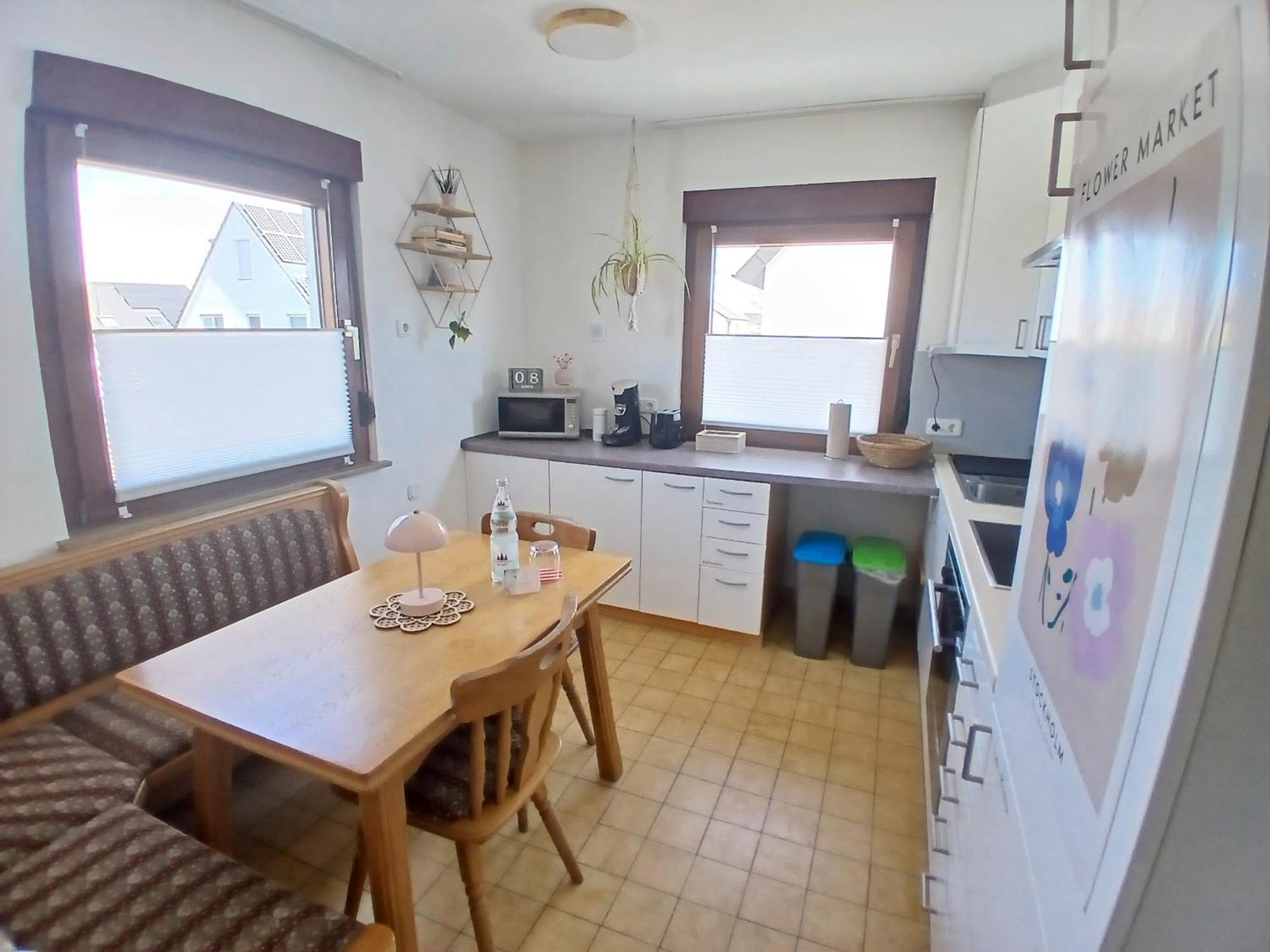 Happybnb Apartment Mit Sonniger Terrasse Lochgau 外观 照片